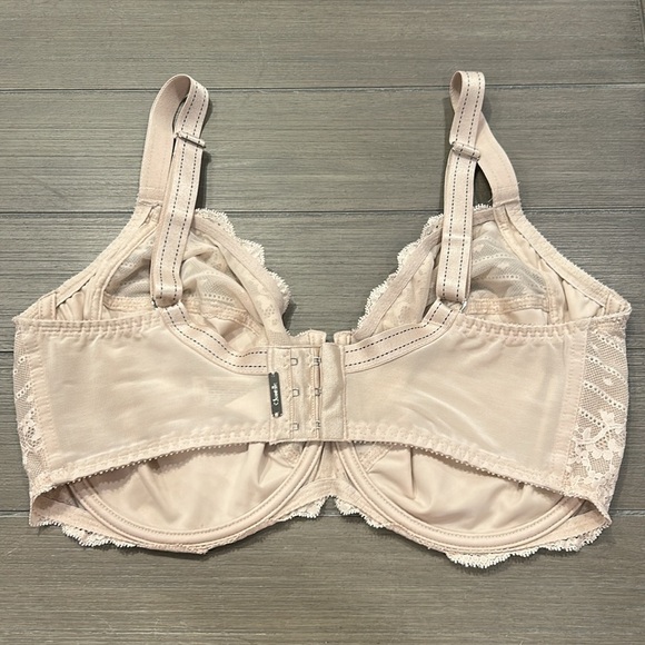 Chantelle Rive Gauche Full Coverage Unlined Bra - Picture 6 of 11